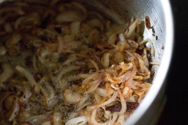 saute onions for kathal pulao recipe