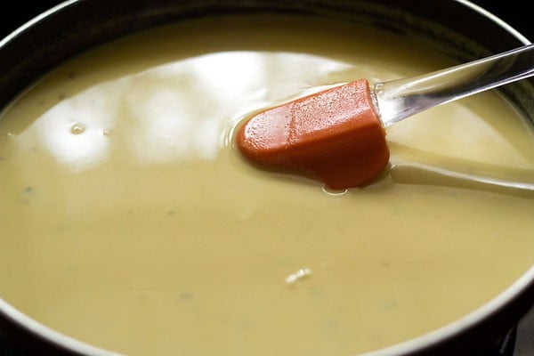 preparing khandvi batter