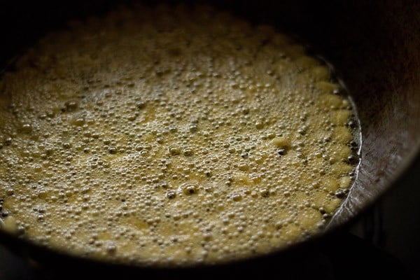 frying boondi in hot oil