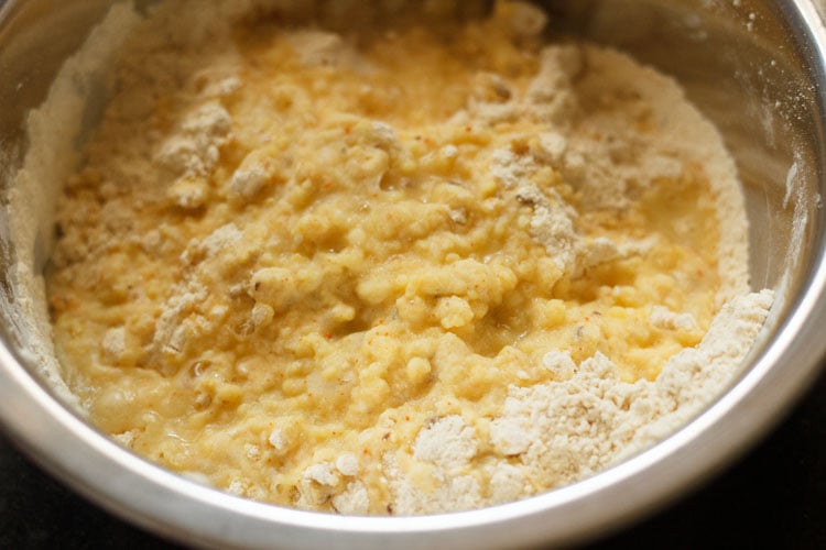 boiling water added to the chakli flour