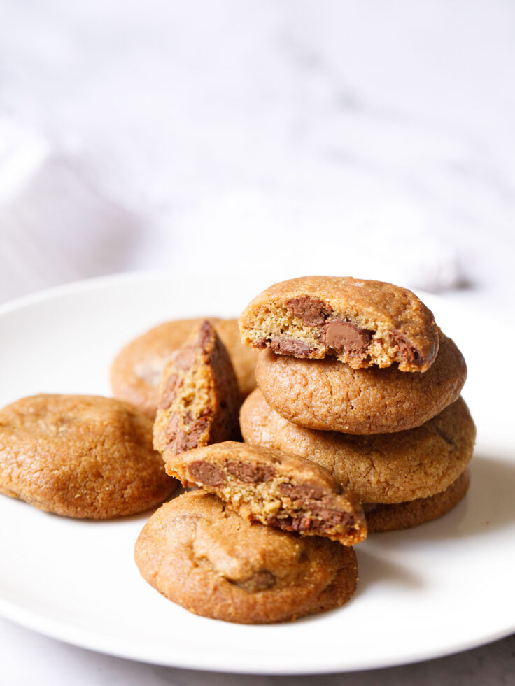 Eggless Chocolate Chip Cookies Recipe » Dassana's Veg Recipes