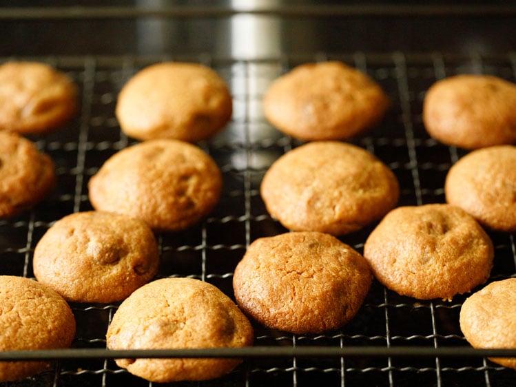 cookies cooling on wire rack