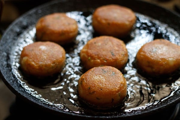 flipped aloo tikkis