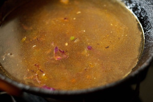 add veg stock - making manchow soup