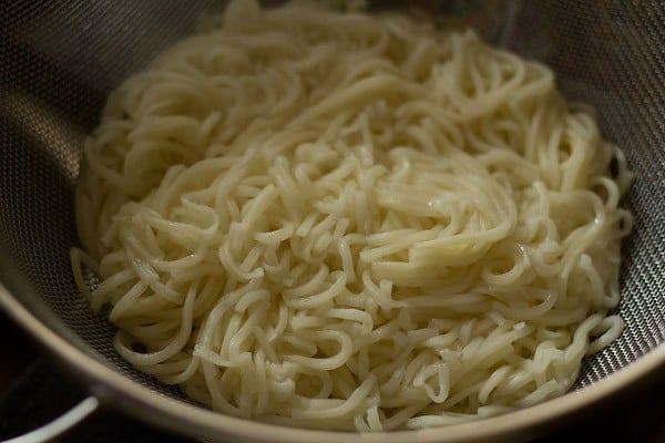 rinse noodles for veg chowmein recipe