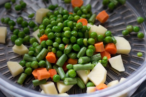 chopped vegetables for veg handi. 