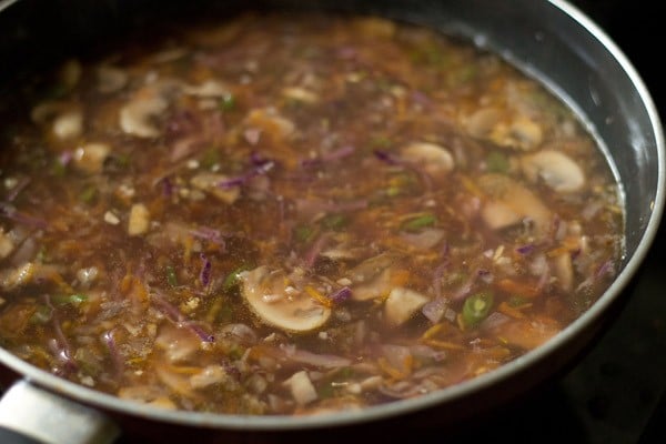 mixing cornstarch paste with soup