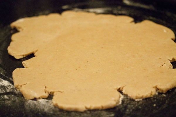 rolling butter cookies dough