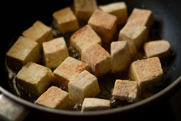 add paneer cubes to make manchurian