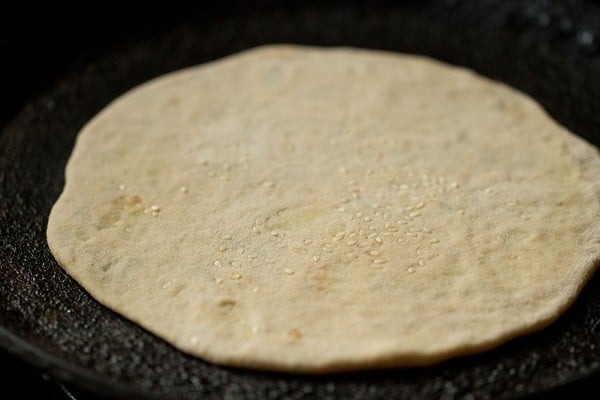 rolled aloo kulcha on tawa