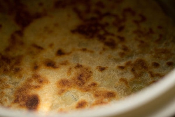 aloo kulcha in roti basket