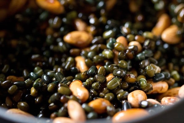 soaked urad dal and rajma for dal makhani recipe. 