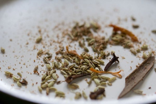 toasting spices for Kerala kerala garam masala