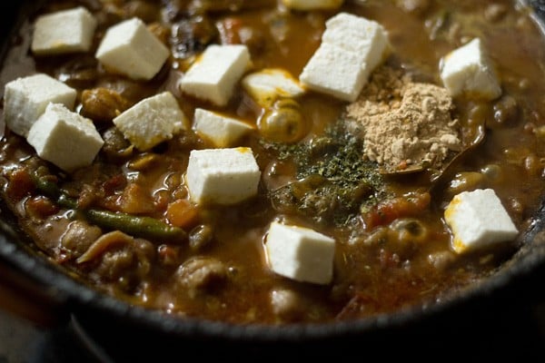 add paneer to chole gravy