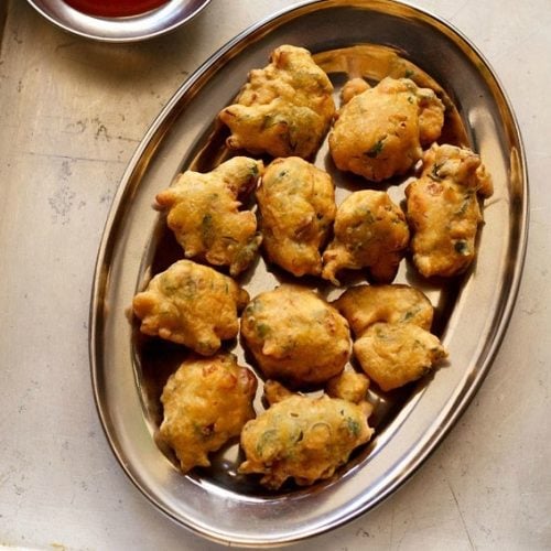 methi pakoda recipe, methi bhajiya recipe, methi pakora recipe