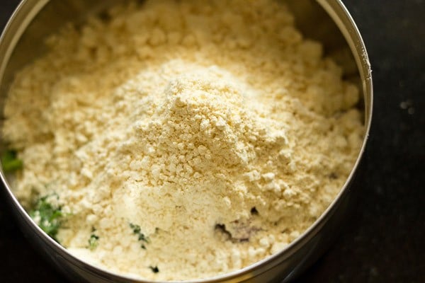besan for methi pakora recipe