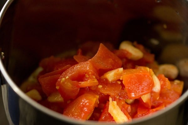 softened tomatoes ,cashews added in a blender