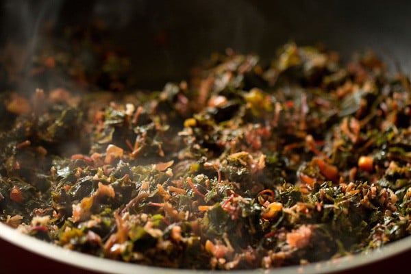 making tambdi bhaji recipe, red amaranth sabzi recipe