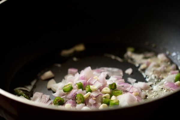 sauting onions for tambdi bhaji