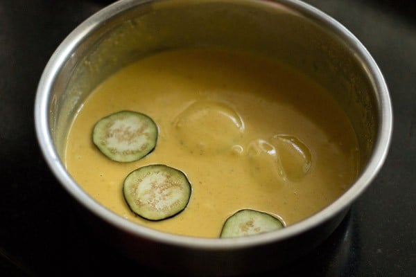 brinjal slices dipped in batter