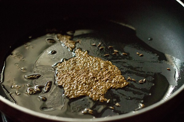 sauting jeera for jeera aloo recipe