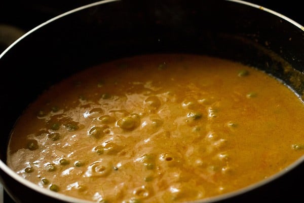 making green peas curry recipe