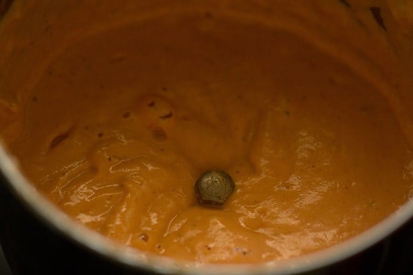 tomato onion paste after blending