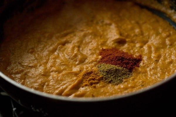 spices added to gravy