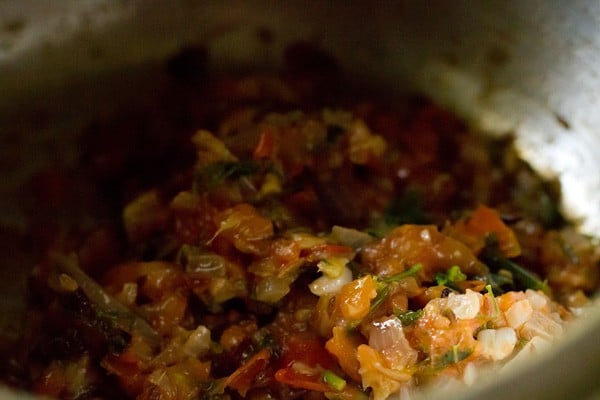 sauteing tomatoes 