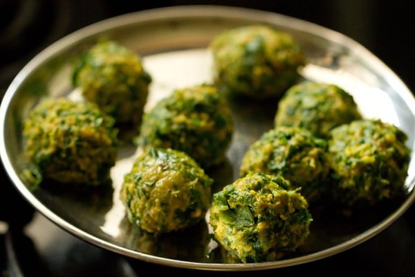 shaped methi muthia for undhiyu recipe.