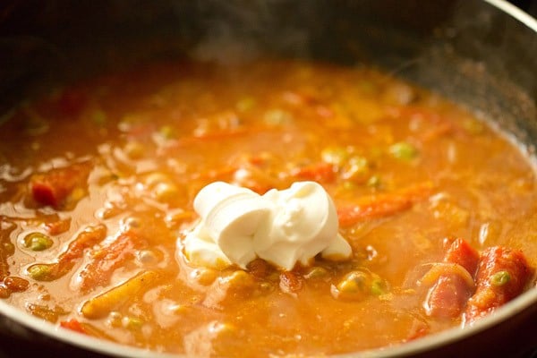 cream added to vegetable kadai