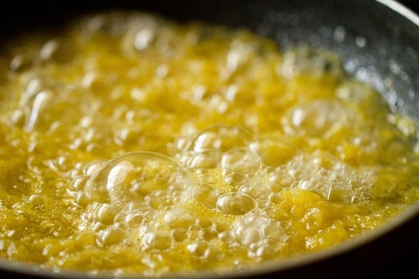 bubbling raw mango mixture. 