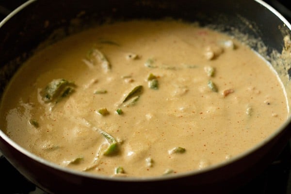 simmering capsicum masala gravy