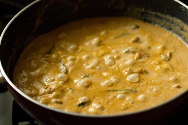 simmering capsicum masala gravy with oil at the top