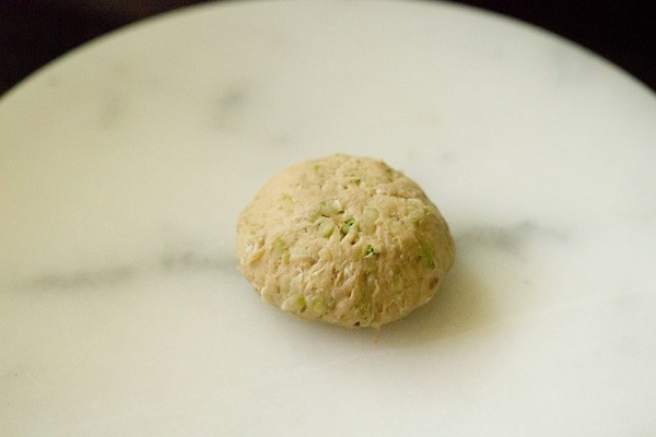 doodhi paratha dough ball