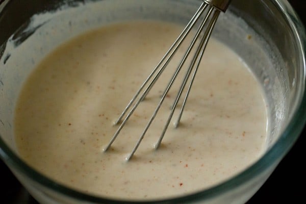 stir makhana raita