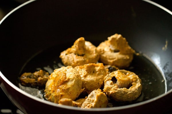 pan frying mushrooms