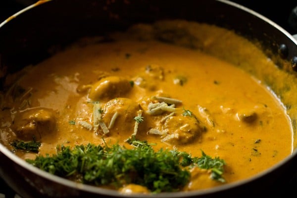 coriander leaves added to mushroom tikka masala gravy