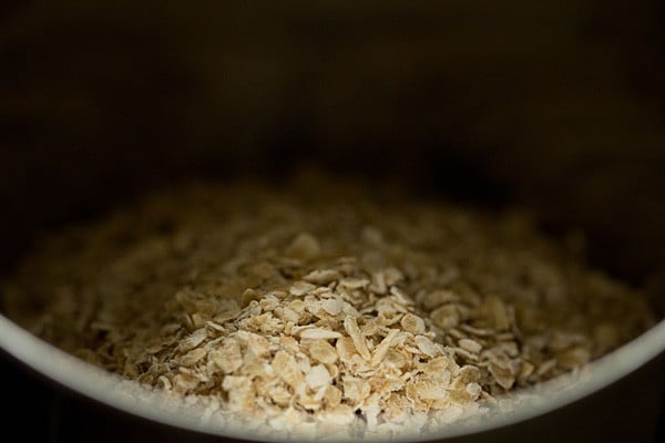 Closeup shot of rolled oats in bowl.