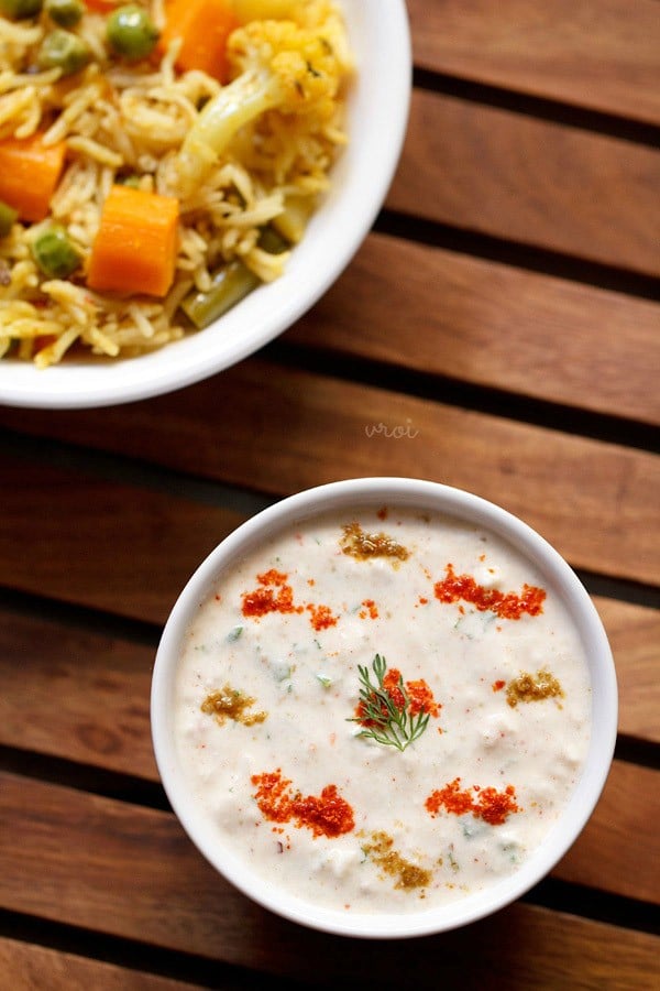 makhana raita recipe, phool makhana raita recipe