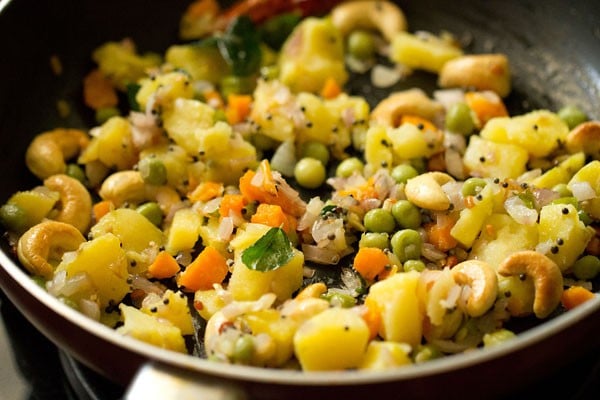 vegetables stirred well with the onion mixture. 