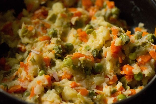 veggie mixture mixed evenly to make veg patties for burger recipe