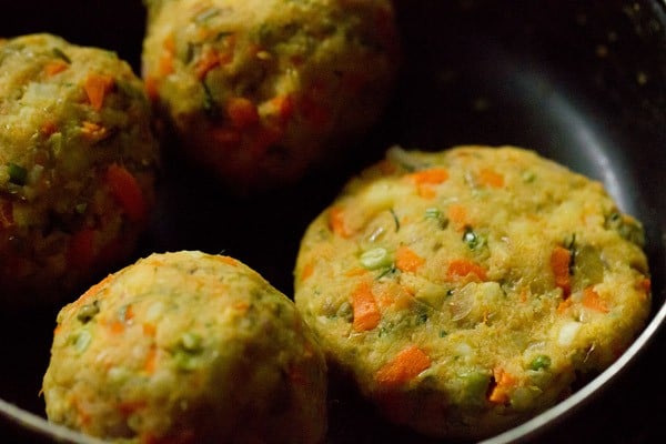 shaped round veggie patties