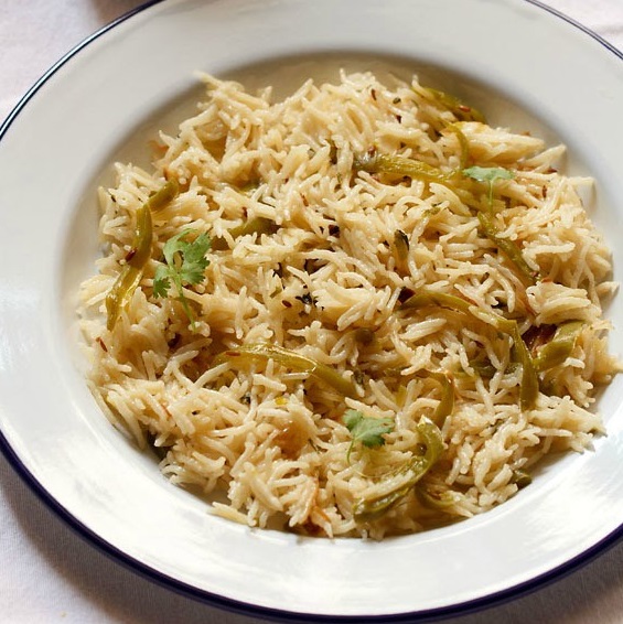 Capsicum Rice Recipe or Bell Pepper Rice Pilaf (Easy & One Pot)