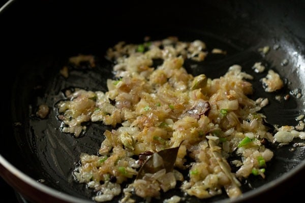 sauteing ginger garlic paste