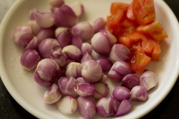 onions for vengaya sambar
