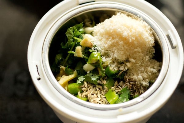 green coriander paste ingredients in a grinder jar