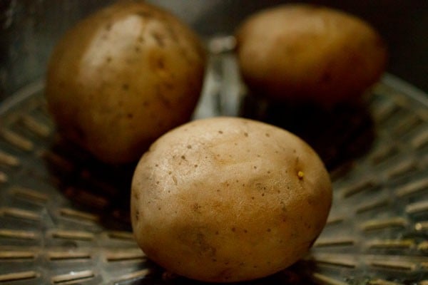 boiled potatoes for aloo kofta. 
