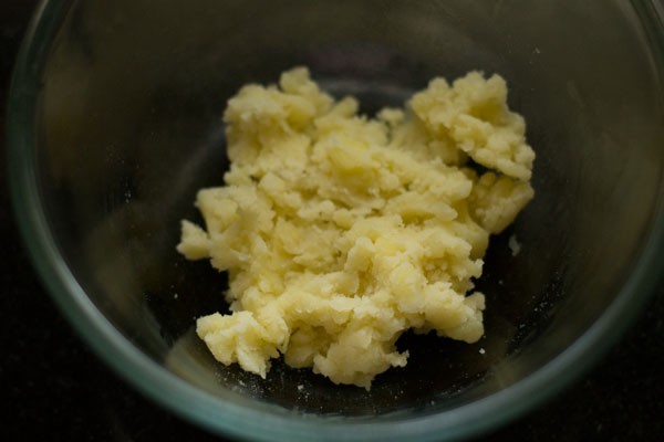 potatoes that have been peeled and mashed