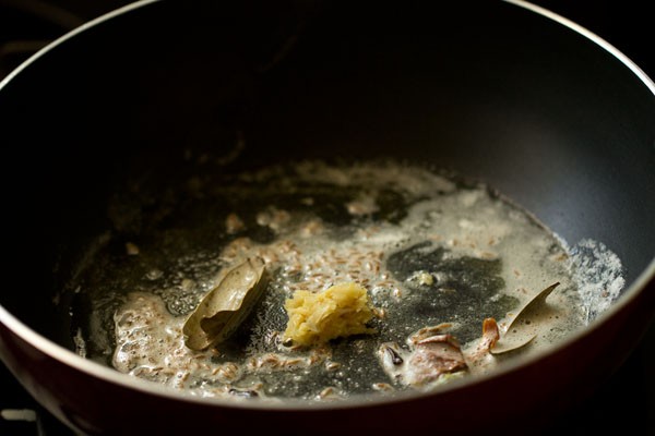 garlic for mushroom butter masala recipe
